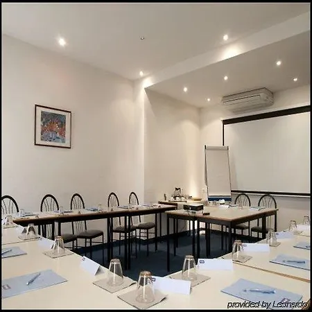 Kyriad Sète - Hotel