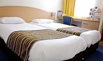 Kyriad Sète - 3*