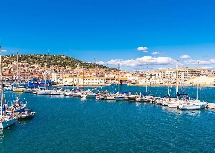 Hotel The Originals City, L'hippocampe, Sete 3*